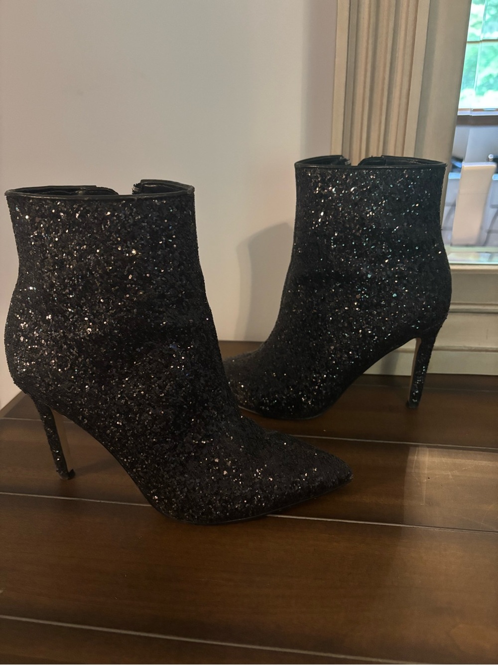 Renvy Black Glitter Pointed Ankle Boots